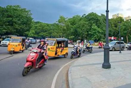 At Pondy Bazaar plaza, Chennai to turn a corner